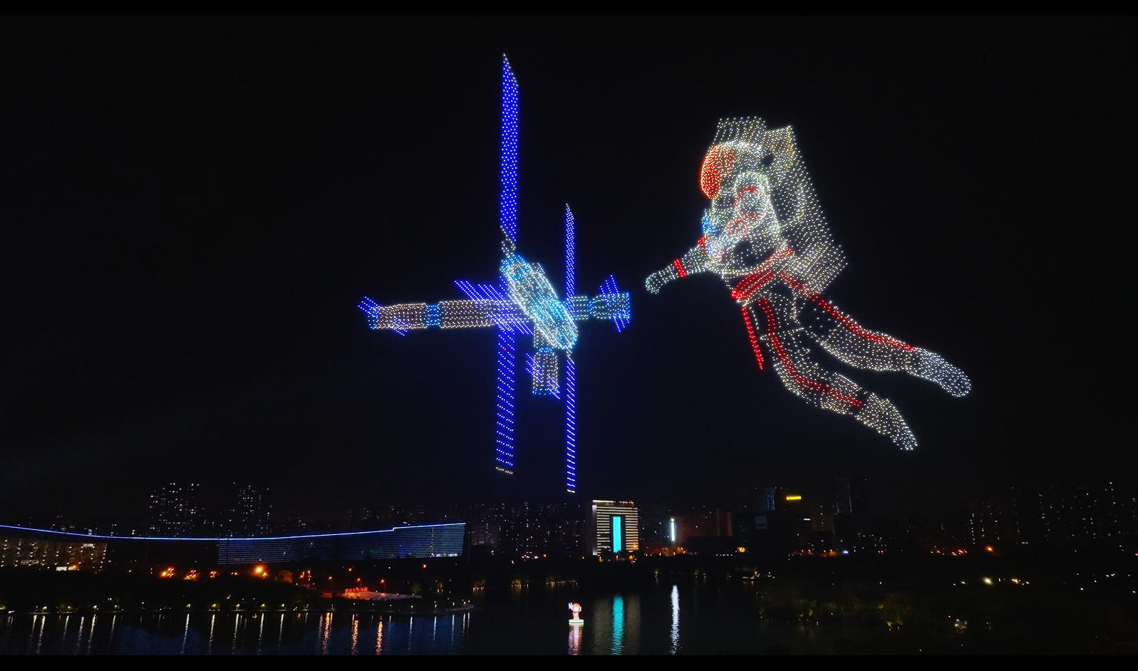 亿航智能亮相央视总台“科晚”  空中编队展现“大国重器”